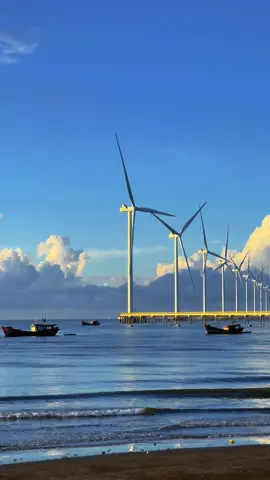 ✨ Điện gió Ba Động - Trà Vinh cũ nay thuộc Vĩnh Long 🌊🏝️ 🌬️ Những cánh quạt gió khổng lồ giữa trời xanh 🌀⚡️ #VinhLong #TraVinh #BienBaDong #BaDongTraVinh #DienGioBaDong #🌊 #🌬️ #⚡️ #CheckinMienTay #ViewBienDep #TravelVietNam #CheckinVietNam #HotTrendTikTok