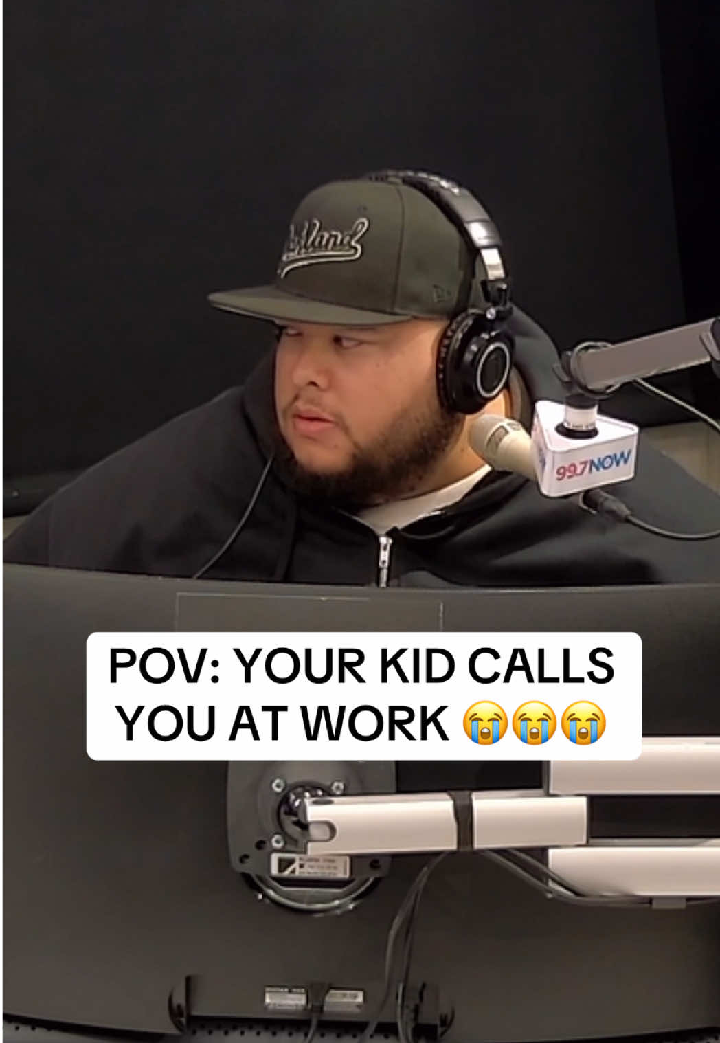 Kids literally will call you for anything.. happy she did.. because that would have been a disaster lol! #kidsbelike #dadsoftiktok #dadlife #daughters #radio 