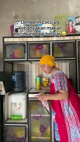 Anak mu kakean mangan kecubung apa thooo yan yan 😂🤭#videolucu #mantuidaman #mantuvsmertua  #fypシ゚ 