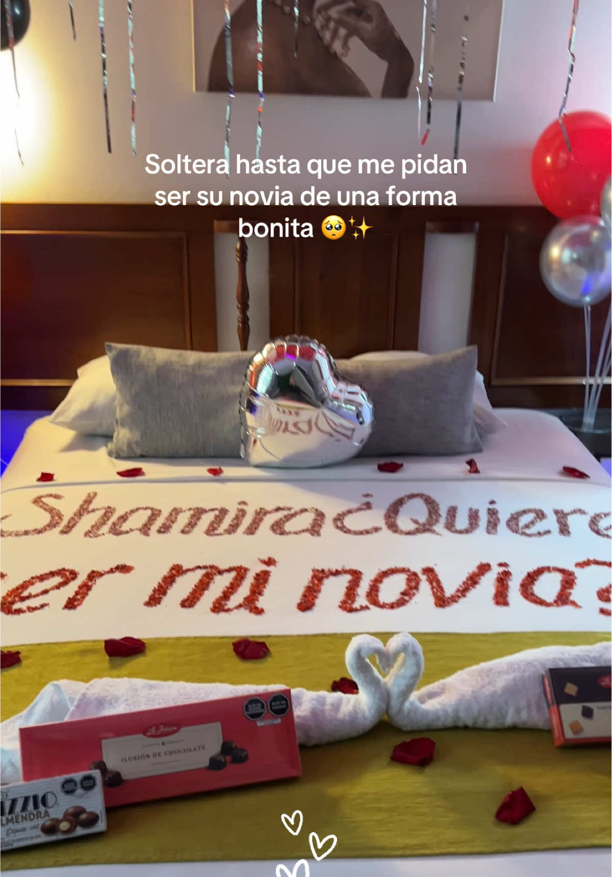 ¿QUIERES SER MI NOVIA? 💗 una bonita forma de proponerle ser novios a través de una habitación romántica 🥰✨ #sorpresaenhotel #quieresserminovia #decoracionromantica #propuesta #momentosinolvidables 
