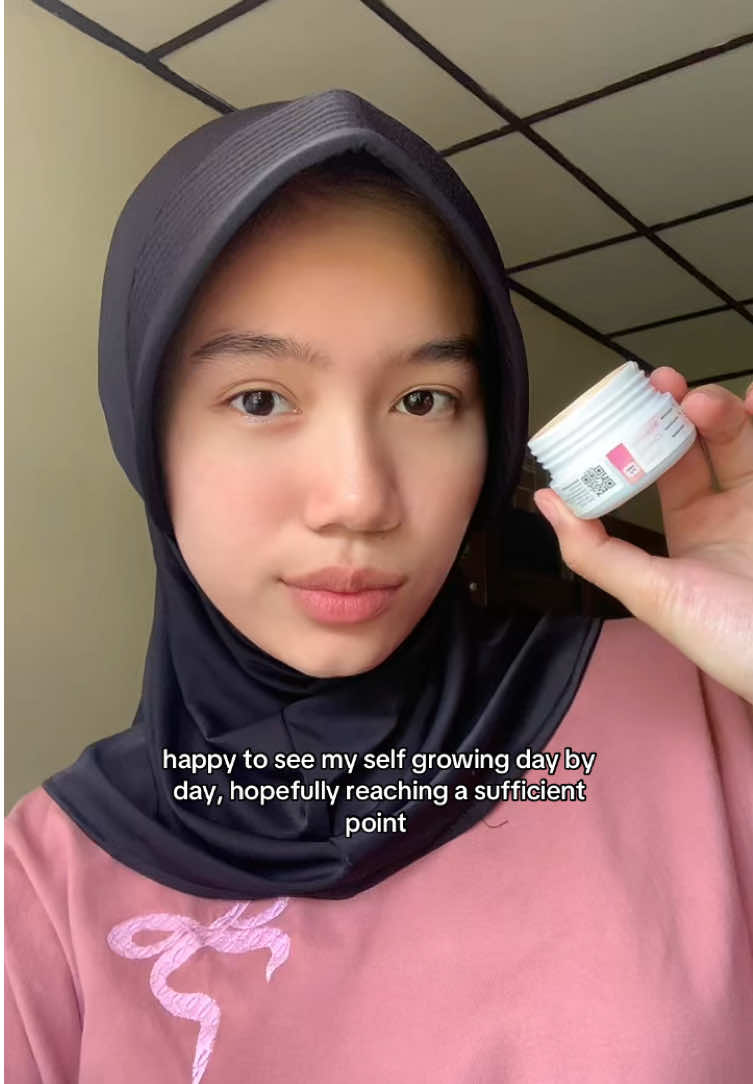 i hope #fyp #contentcreator #trendingtiktok #viesbeauty #daycream 