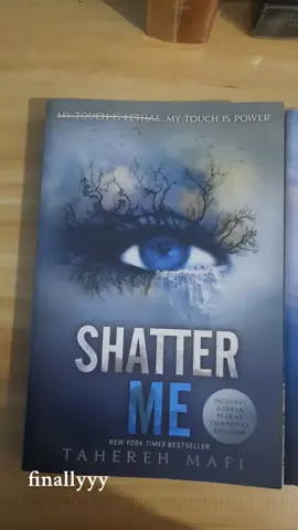 #fyp #booktokph #shatterme #aaronwarner #jullietteferarrs 