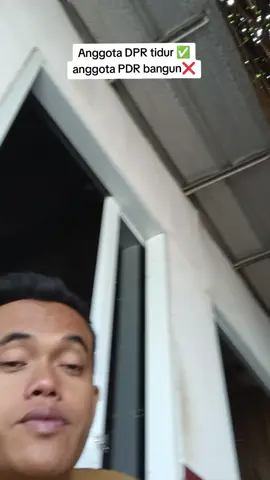 udah pak tidur lagi aja yuk