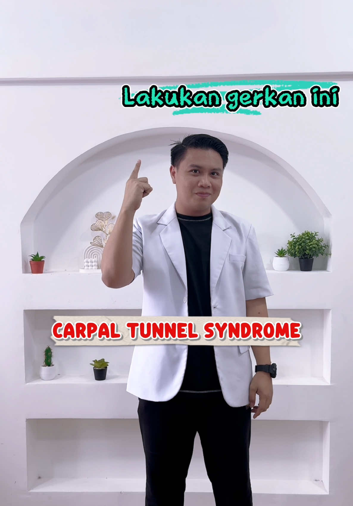 🔔 Nyeri pergelangan tangan menjalar ke jari 1,2,3 dan separuh jari 4? 👉 Bisa jadi itu tanda Carpal Tunnel Syndrome (CTS). CTS sering bikin: ✔️ Kesemutan ✔️ Rasa nyeri seperti ditusuk listrik ✔️ Lemah saat genggam 💡 Latihan gerakan sederhana yang bisa dicoba di rumah, no 4 paling ampuh  Kalau keluhan makin berat → jangan tunda, segera periksa ke dokter. #CarpalTunnel #CTS #dokter #edukasikesehatan #latihantangan 