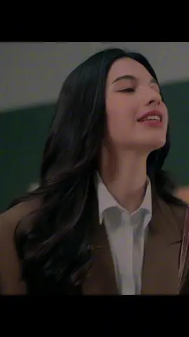 Rồi bé Loft cưng dzị, hỏi sao P'Pure ko đổ 😌🤭😎🤣😘 #shellypundao #shellybenda #pundao #rollercoasterep2 #rollercoastertheseries 