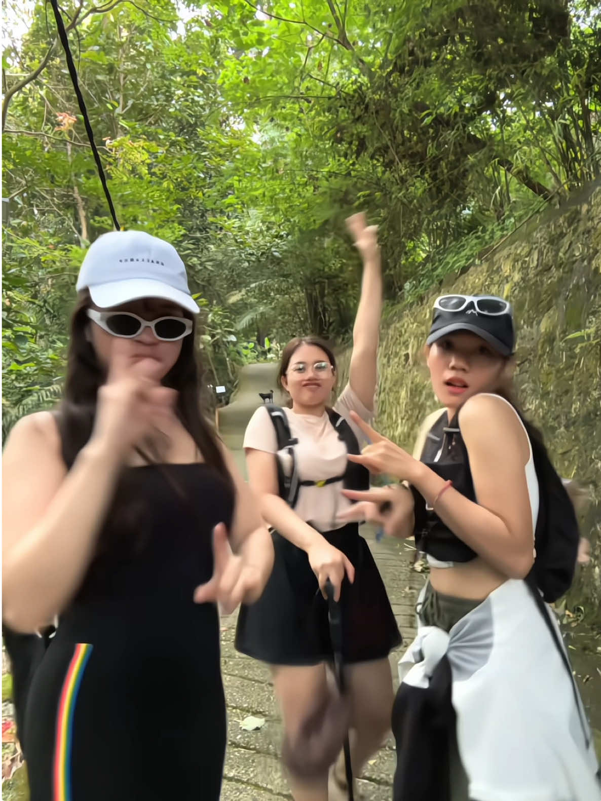 #hikingadventures 