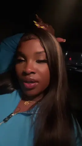 🤘🏾