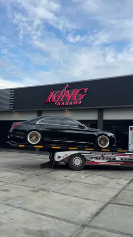 Loading mana nih 😜 . #sclass #sondergang #mercedesbenz #maybach #rohana #libertywalk #kinggarage #kudus 