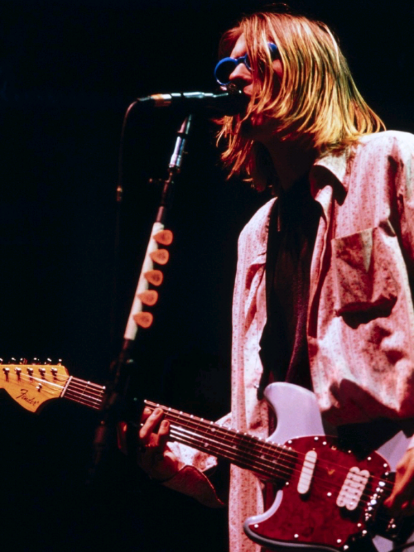Nirvana Serve the servants Live Zénith Oméga, Toulon, FR February 12 1994 #nirvana #kurtcobain #kristnovoselic #davegrohl #servetheservantsnirvana 
