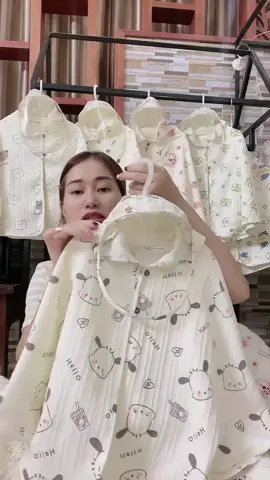 Áo choàng đi chơi 2/9 tiện lắm nè #áochoangkemtamkinh #aochongnang2lop #aochongnang #hàngviệt 