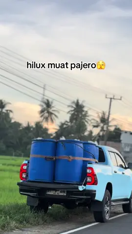 Info harga😱 #minyaknilam #infoharga #cahayanilam #minyakatsiri #patchouli #mamuju #sulbar #kuliminyak🔥 #drivermuda #lintassulawesi🤙🤘 #transsulawesi #hilux4x4 #hiluxdoublecabin 