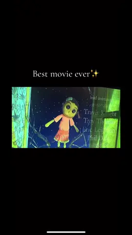 Love the intro of Coraline #fyp #coraline #bestmovie #Coralinedoll#comfortmovie 