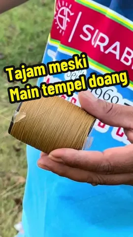 Tempelin dan jaga kekencangan dengan manuver layangan muter #kite #layangan #hobilayangan 