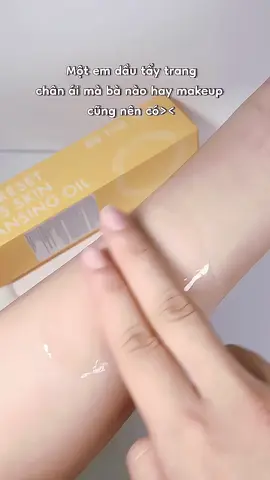 Dầu tẩy trang của Be The Skin đang sale sock mí bà tham khảo giỏ hàng bên trái màn hình nhó✨💗#betheskin #dautaytrang #review #lamdepkhongkho 
