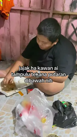 Sakit menyapa, senang buang muka, jajak org haja lagi kada sorang ni @A̴ ̴M̴ ̴A̴ ̴K̴ 🦏 #motivasi #putarandibawah #rodakehidupan 