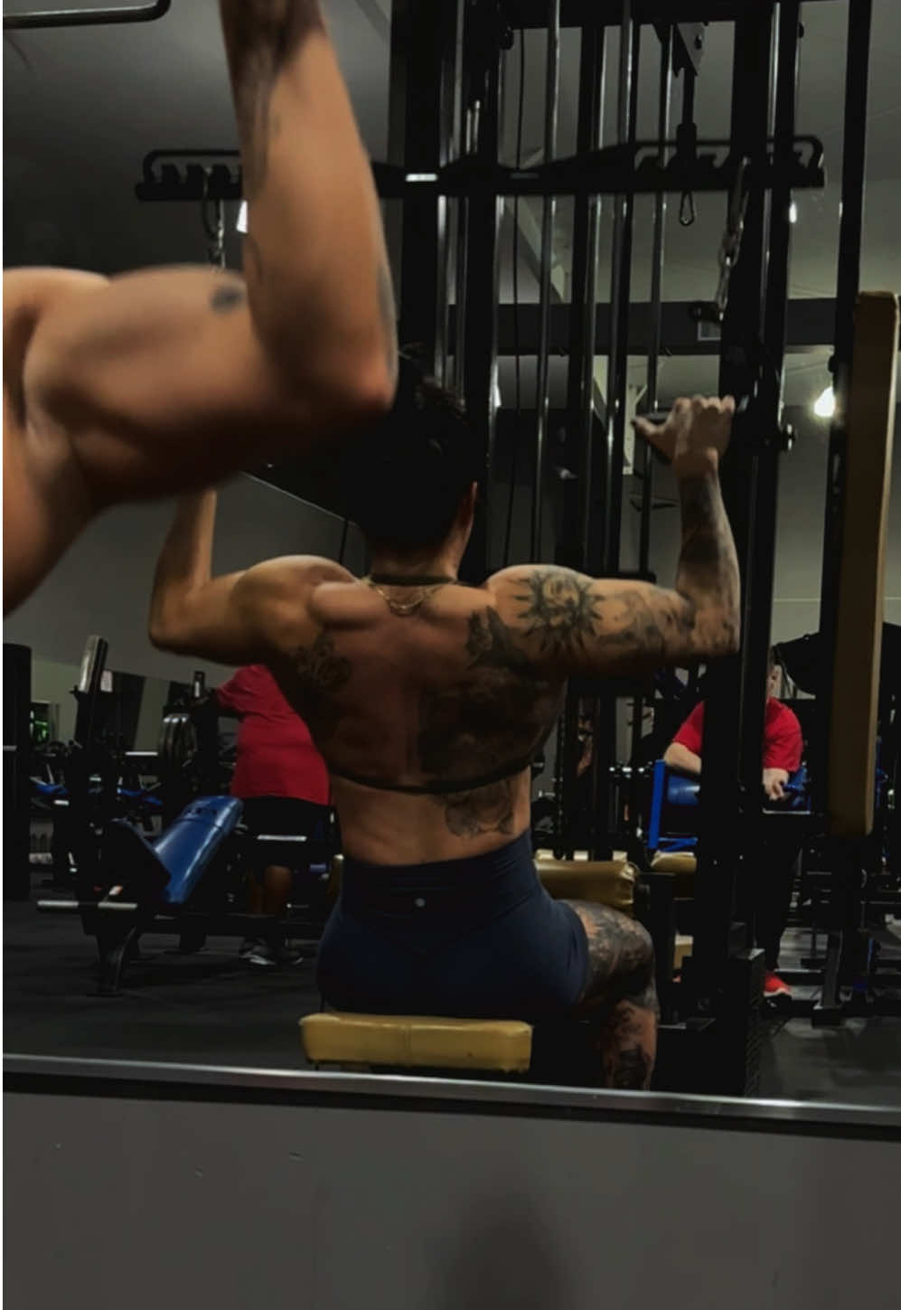 This superset is my new staple for back day! #fyp #bodybuilding #survival #muscle #MentalHealth 