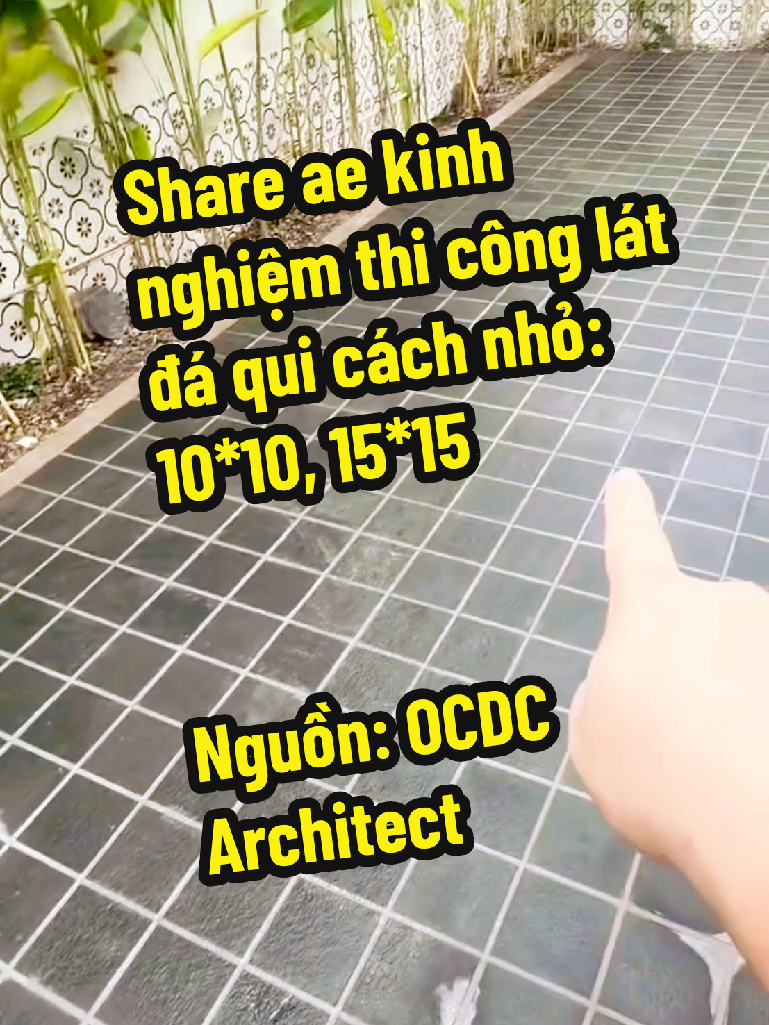 Chia sẽ anh em cách thi công lát đá qui cách nhỏ: 10*10, 15*15, 20*20.  Nguồn: OCDC Architecture #Dalatsan #dabazan  #Datunhien  #Dasanvuon  #Sanvuon 