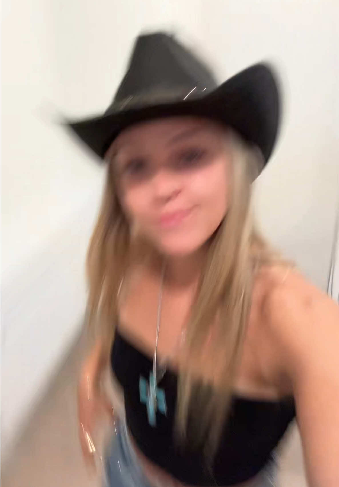 tik tok please do your thing 🥹🫶🏼 #cowboy #rodeo #bullriding #steerwrestling #country 