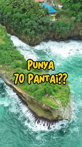 70 pantai hidden gem di pacitan yang wajib banget kamu datengin. Kalau dulu kota kecil di Jawa Timur ini terkenal dengan kota 1001 Goa, tapi ternyata mereka banyak punya pantai yang eksotis dan cantik #wisatapacitan #pacitantogo #pariwisataindonesia #placetogo #ayojalanjalankepacitan 