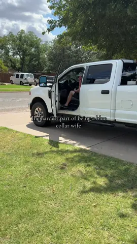 waving him bye til we can’t see his truck anymore. we miss you already but appreciate you sm❤️ #bluecollarwife #bluecollar #sahm #bluecollarlife #firsttimemom 