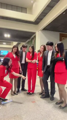ใครเป็นคนเตะปลั๊ก? @ลูกนี่ ลูกนี่ 🧸🫧 @SKLshopp @เเทเเดนน @EARTH.A @Kritzzz @Lk.Chonchi🍒🧁 