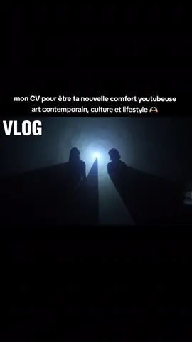 si t'aimes la culture, l'art contemporain et le lifestyle rejoins nous 🫶🏻🤎☕️ ytb : @art_fleur_de_peau #Vlog #art #Lifestyle #youtubers #comfortcreator 