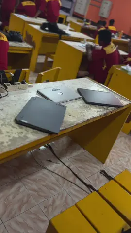 👻 #cinematiclaptop #cinematic #loq #hppavilion #msithin 