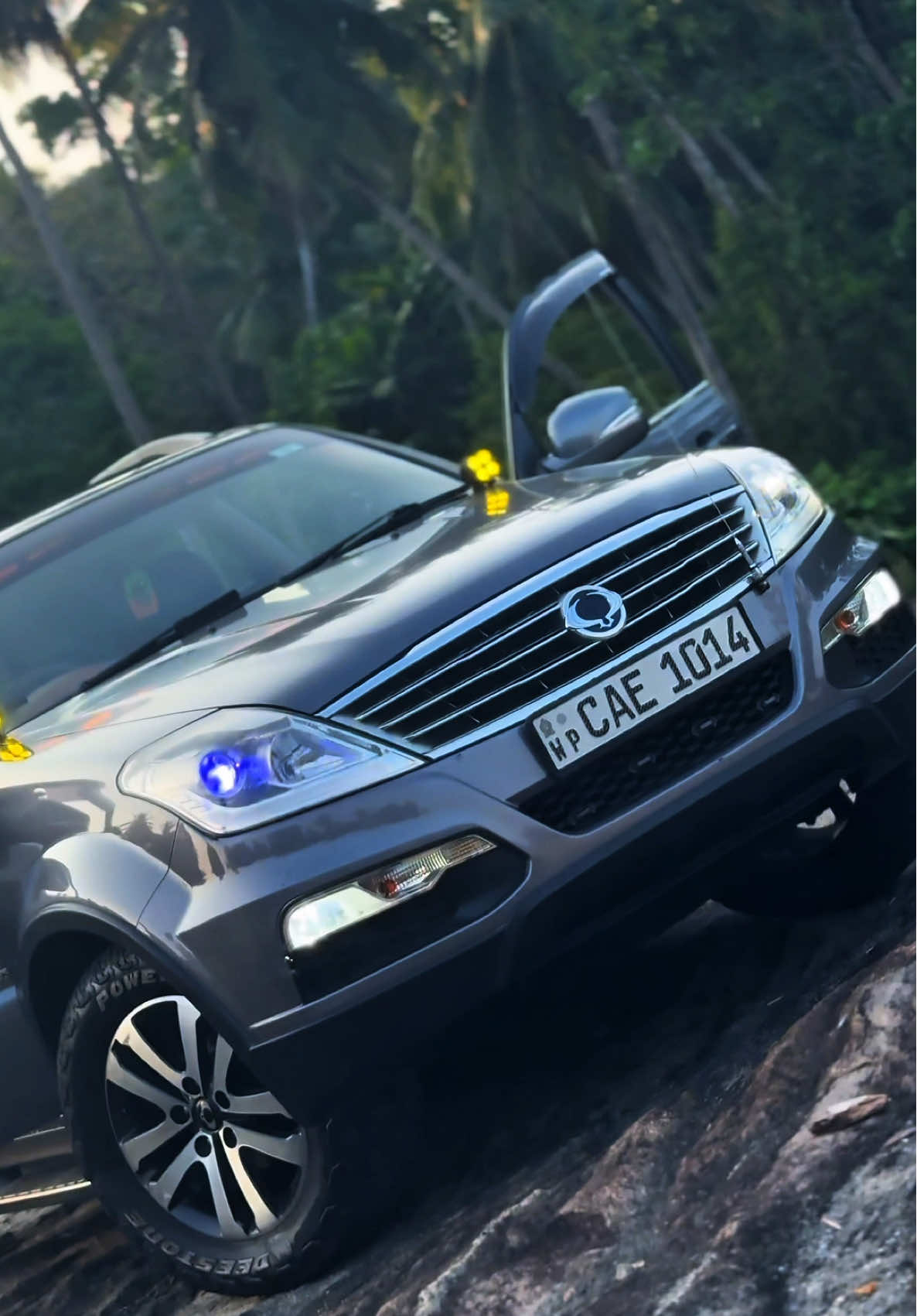 අපි ලගනෑ සල්ලි මල්ලි 😮‍💨❤️‍🔥 #ssangyong #rexton #ssangyonghub 