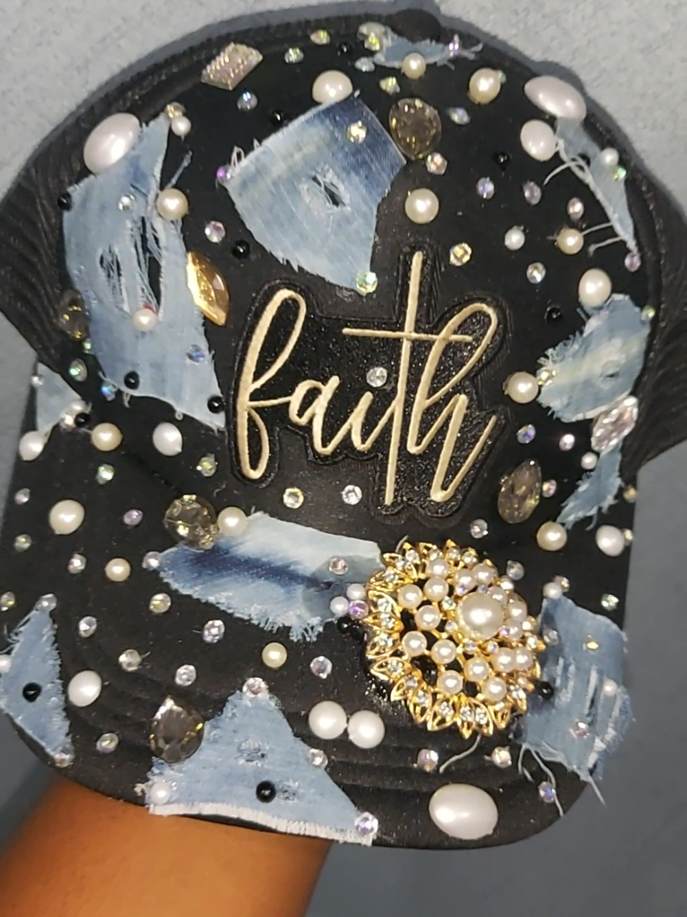 #diycap #truckerhats #faith #rhinestonecrafts #junkcap 