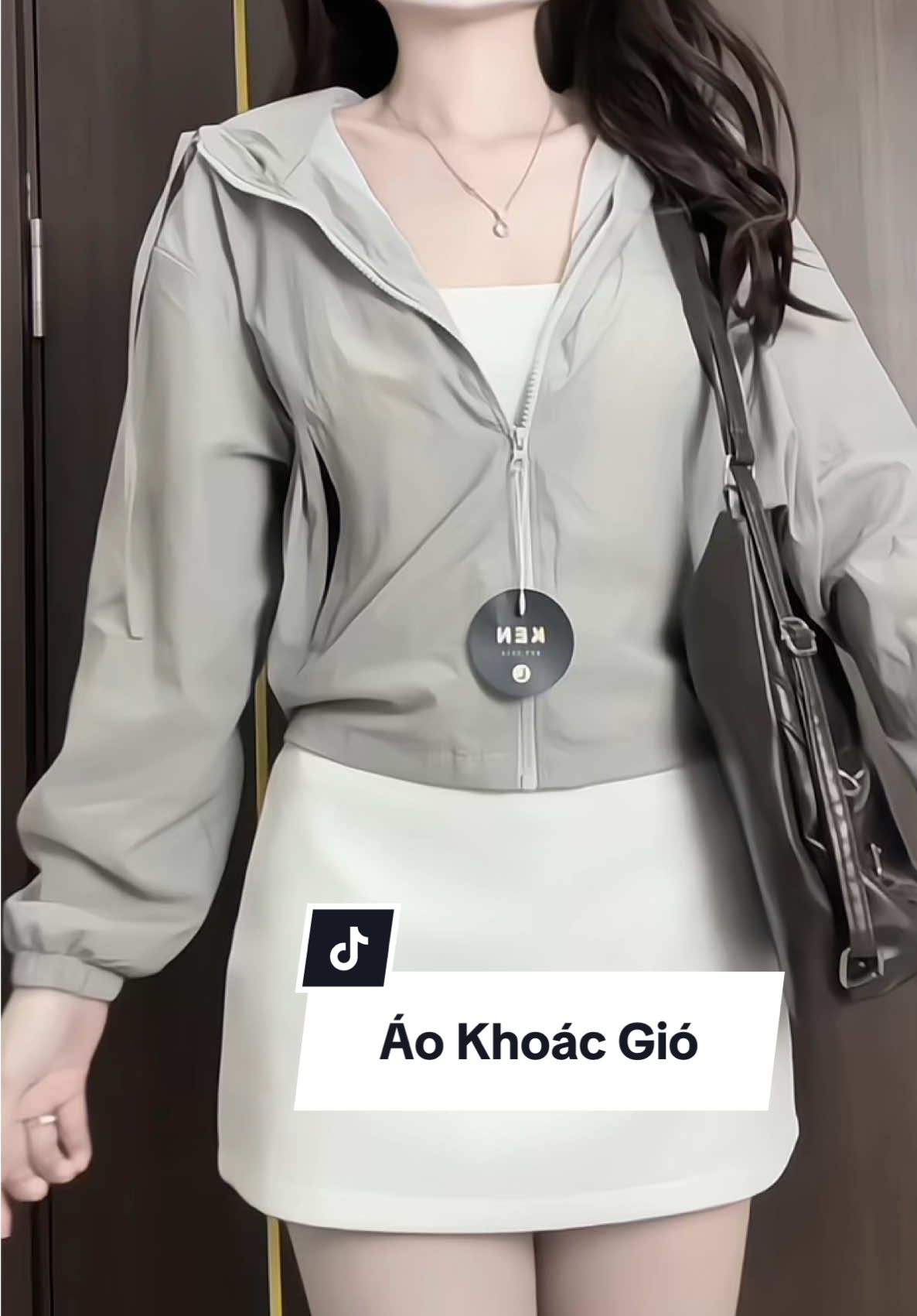 Áo khoác gió croptop 🌹#myoutfit #xuhuong #nganthanthien #vairal #aokhoacgio 