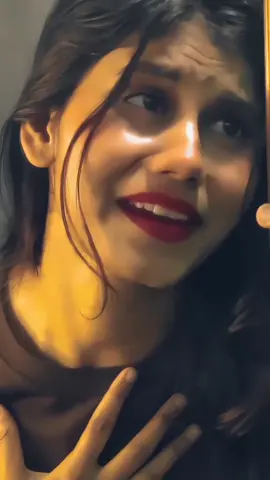 apni nigahon mein #foryou #foryoupage #viral 