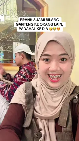 Hem baper cenah 😭🤣🤣🤣