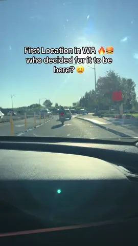 We waited almost 4 hours and we were stuck at one point so we just said we can’t leave cause then we waiting so long for nothing so we stuck it out 😭 Thanks @Vebol for driving me! Lol #innout #wa #ridgefield #washington #innoutburger 
