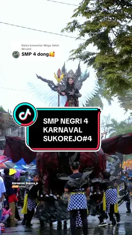 Membalas @Mega Sekti Wiranti Tahun ini Espaso keren banget gaess ..gimana menurut kalian gaess?? Yuk mana lahi nih yg mau dibuatin VT Koment terbanyak langsung aku buatin vidieonya. - - - #mediakendal #kendalviral #karnavalkemerdekaan #karnavalsukorejo 