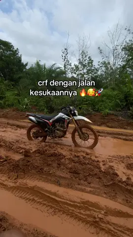 makian berlumpur makin seruu #crf150l #crf #motorunta #masukberandafyp #foryou #fypage 
