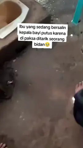 jangan lupa share gais agar tidak ada yang korban lagi  #ibumelahirkanbayi  #ibubersalinnormal  #putusleher  #bayi  #viral 