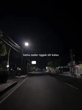 “dia yang tertidur nyenyak setelah mematahkan hatimu, tidak pantas untuk kau ingat”