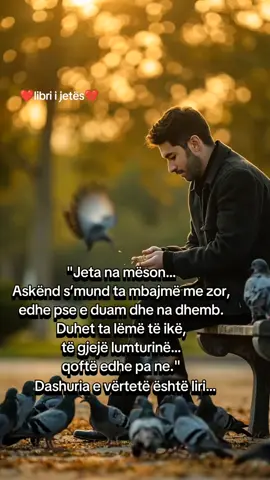 Dashuria e vërtetë nuk është pronë… është liri. Të duash do të thotë ndonjëherë të lejosh tjetrin të gjejë rrugën e vet, edhe nëse ajo rrugë nuk kalon më nga ne. 🌙✨ #dashuria #jeta #emocion #zemra #fjalezemre 