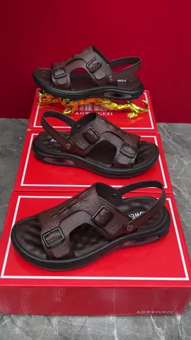 Sandal serbaguna pria yang penuh gaya, nyaman, tidak licin, dan cocok untuk semua kesempatan.#sepatupria #fyp 