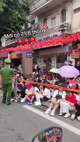 Mới đến 21/8 thôi. Mà đông cỡ này rồi!!! #quockhanh #a80 #vietnam #hanoi #xuhuong 