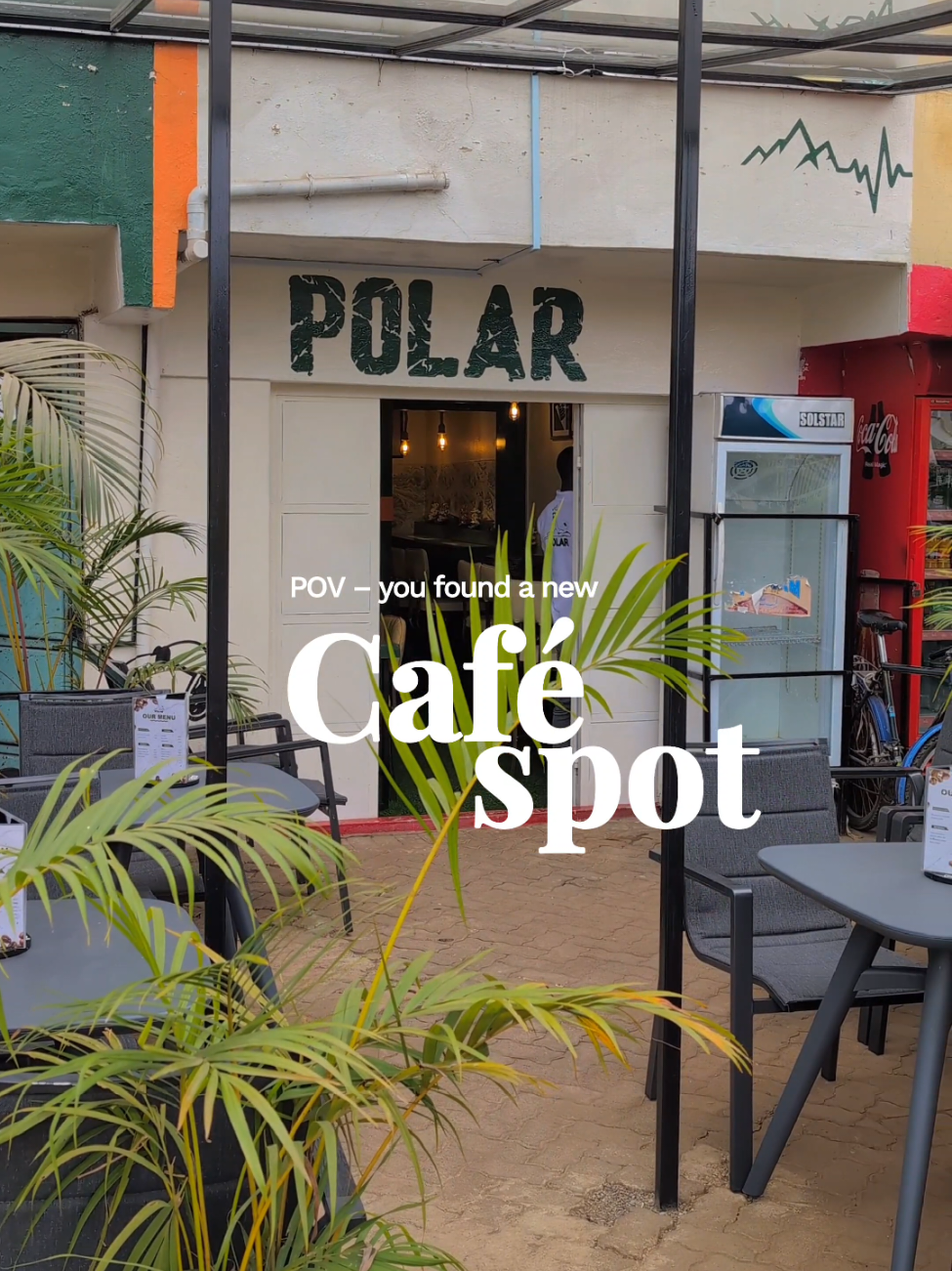 Hii baridi imezidi!!! I've discovered a chill spot @Pol.ar_ke  with good vibes, great service, and even better cinnamon rolls. #coffeetiktok #matchalover #coffeeshop #brunchtok #lifestyleblogger 