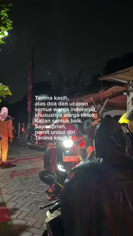 Sedikit cerita tentang video yang viral kemarin gais, banyak yang tanya kondisi, alhamdulillah sekarang sudah membaik. Cuman ada sedikit trauma saja. Maaf jika tidak bisa menyebarkan informasi yang lebih luas, cuman menyampaikan yang terjadi aja kemarin seperti apa kejadiannya. Tidak bisa mengutarakan banyak, karena yang ada di video semua jelas. Semua netizen budiman tiktok sangat baik 🤌🏻. Saya sangat mengapresiasi setinggi-tingginya kepada kalian semua. Love u all 💕 #aprian 