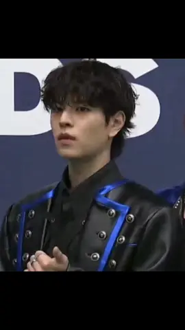 seungmin looks so good🖤😭 #seungmin #seungminedit #viral #fyp #kimseungmin 