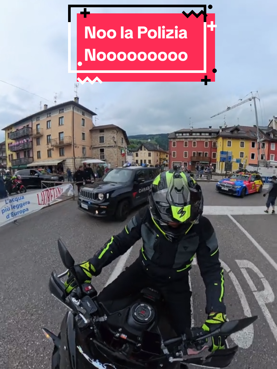 Nooooooo  la  Poliziaaaaa nooooooooo #giroditalia #africatwin1100 #asiago #chespettacolo🤩🤩 #insta360x4