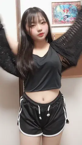 最近マッサージしたいってくらい多分凝ってるたぶん(*´°∀°`) #女子高生 #JK #ダンス 