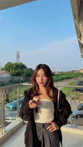 kamu pilih aku cubit apa aku cutek