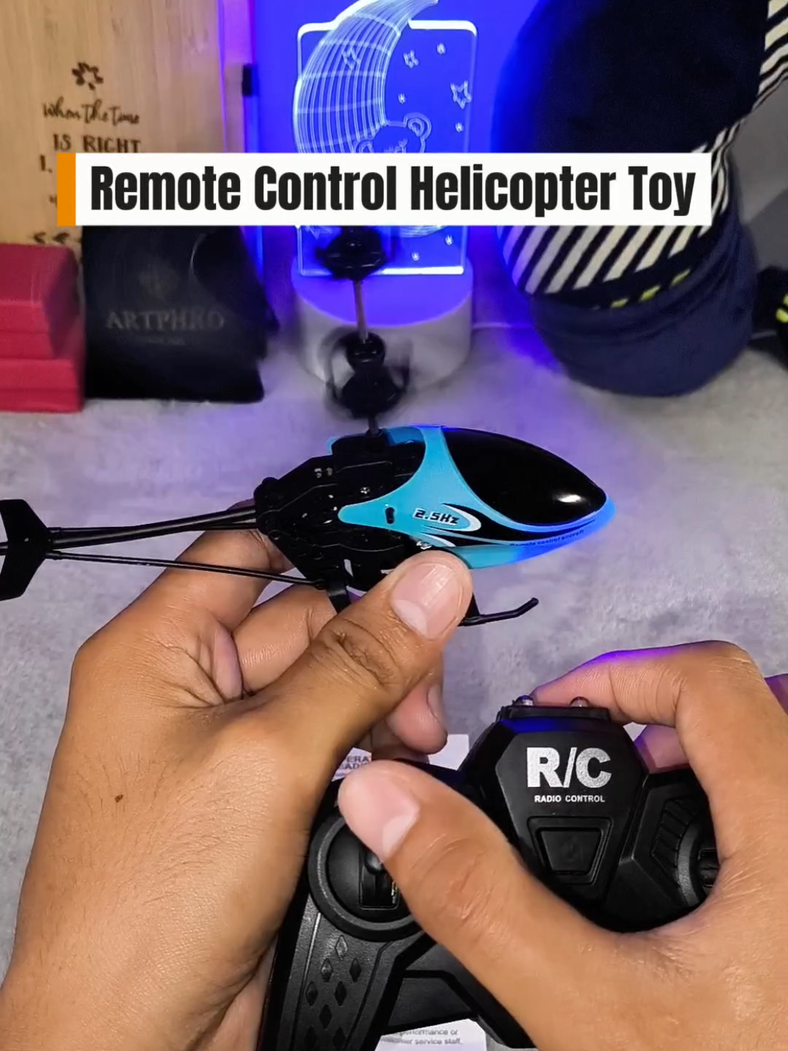Remote Control Helicopter Toy 🚁 #helicopter #toy #helicoptertoy #remotecontrol #remotecontrolhelicopter 