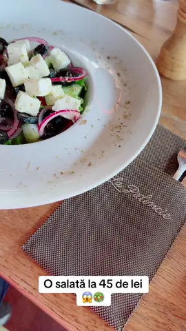 Cred că farfuria a fost mai scumpă 😂😂😂🥗🥗🥗#fyp #foryou #___tery____ #restaurant #acasa 