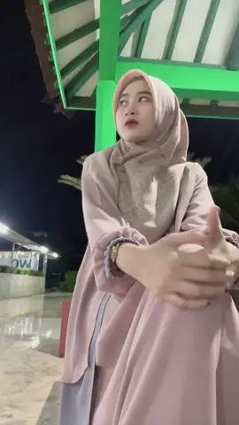 Lgi ngelamun malah di tawarin cilok 😭🤣 #fyppppppppppppppppppppppp #abcxyz #serangbanten #sundapride 