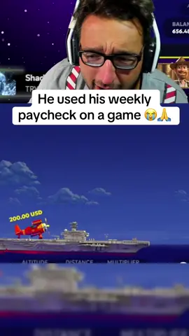 He used his weekly paycheck on a game 😭 #streamer #streaming #fyp 